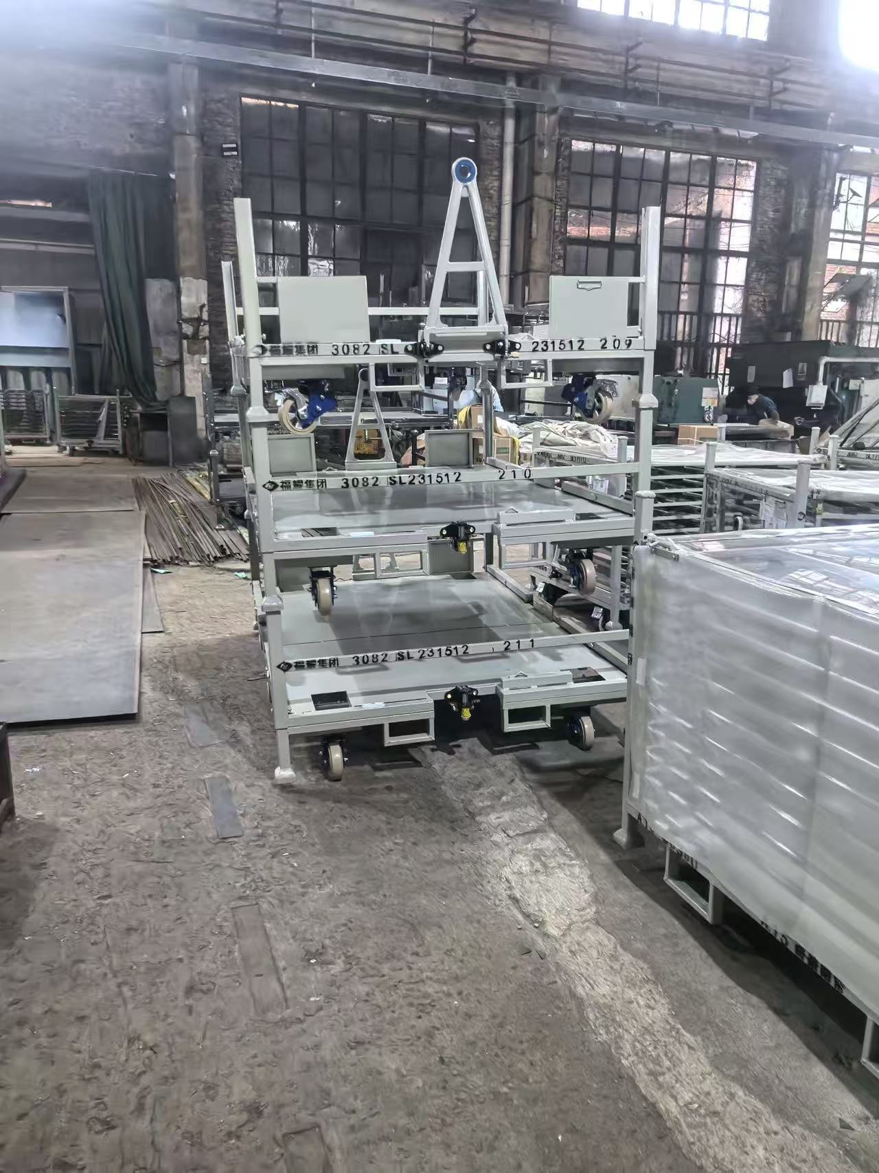 白色金属汽车零件周转盛具